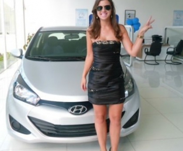 Fabiana Godk é suspeita de roubar um veiculo durante o test-drive, em Curitiba 