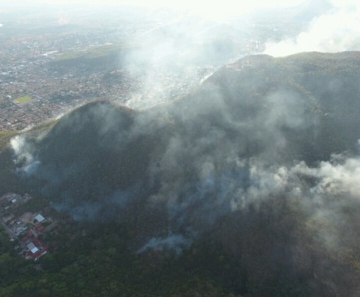 Incêndio já consumiu 250 hectares do Parque Estadual Serra Azul