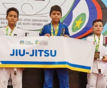 Jiu Jitsu De Lucas Do Rio Verde Conquista Nove Medalhas Em Competi O