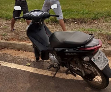 Homem Mandado De Pris O Em Aberto Flagrado Pilotando Moto Sem