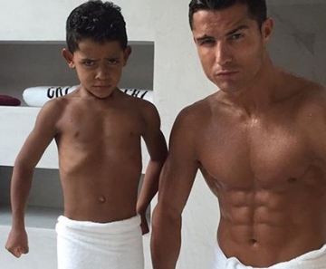 Cristiano Ronaldo com o filho